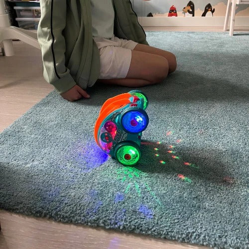 ZoomGlider – LED Verlichte Raceauto voor Kinderen vanaf 3 Jaar – Stimuleert Beweging & Zintuiglijk Plezier